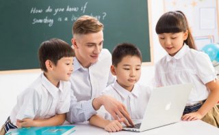 北京英孚教育的少儿英语课怎么收费？